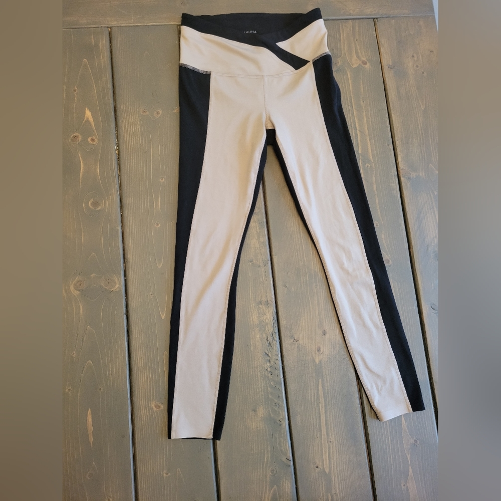 Athleta yoga pants size xs black and cream
